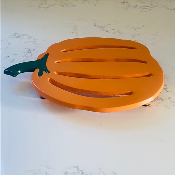 Crate&barrel Pumpkin Trivet - Picture 8 of 13